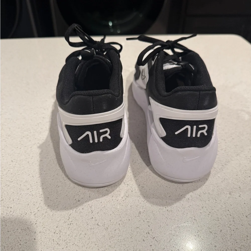 Nike Dual-Tone Black and White Athletic Shoes